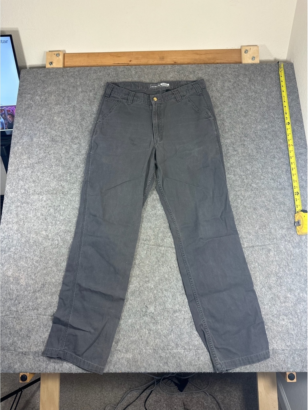Vintage Carhartt relaxed fit gray cargo pants size 34x32